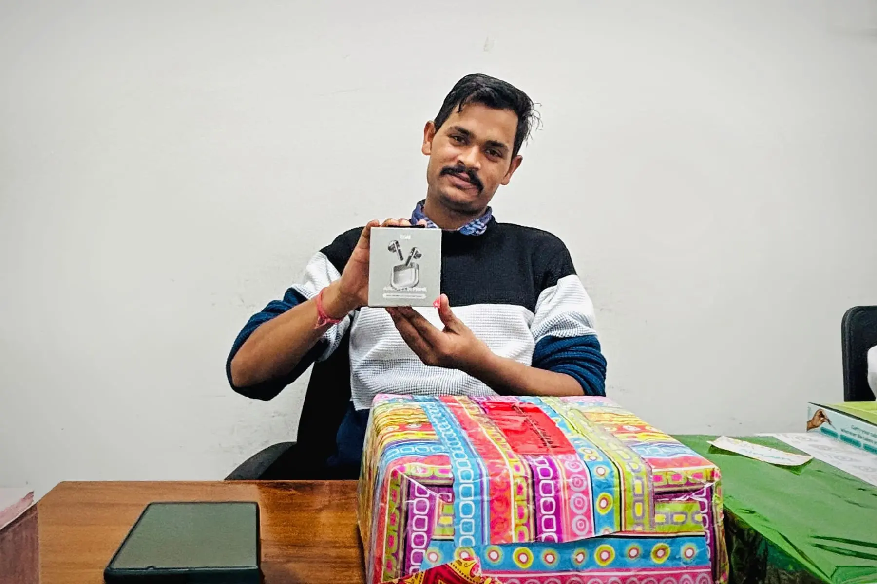 29 Secret_Santa-2025