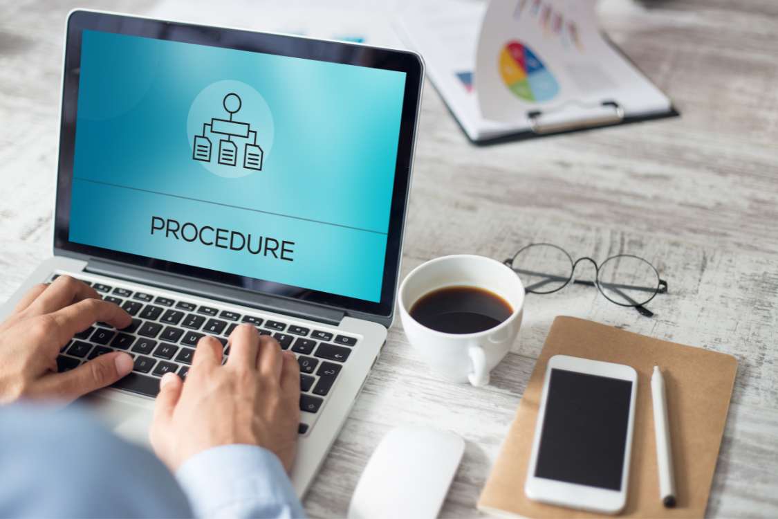 Effortless Building Procedure with Zoho Creator